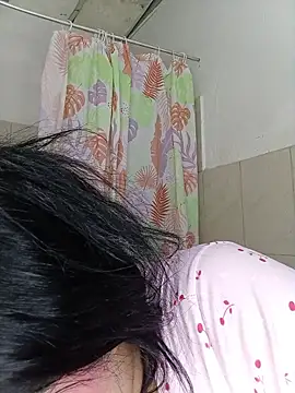 Snapshot of angela_sex_x chatting on 02-15-26, 12:29 angela sex x online show from 02-15-26, 12:29