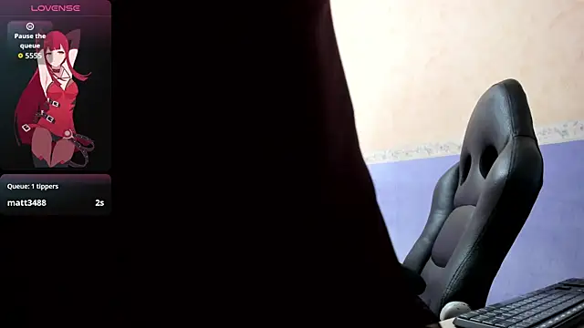 Tiara Latina online show from 04-27-26, 11:25