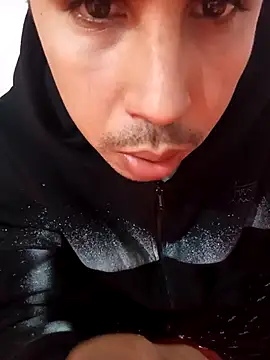 Snapshot of coupl_hwaya99 chatting on 03-10-26, 07:19 coupl hwaya99 online show from 03-10-26, 07:19