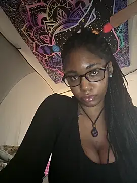 Snapshot of Ebonythroat777 chatting on 04-07-26, 11:37 Ebonythroat777 online show from 04-07-26, 11:37
