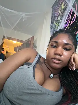 Snapshot of Ebonythroat777 chatting on 06-02-26, 10:45 Ebonythroat777 online show from 06-02-26, 10:45