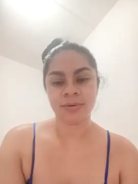 Snapshot of luna_pinky chatting on 03-08-26, 02:04 luna pinky online show from 03-08-26, 02:04