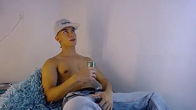 Snapshot of BabyAndy_ chatting on 02-22-26, 06:06 BabyAndy online show from 02-22-26, 06:06