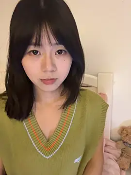 Snapshot of Nana-3 chatting on 03-04-26, 03:51 Nana-3 online show from 03-04-26, 03:51