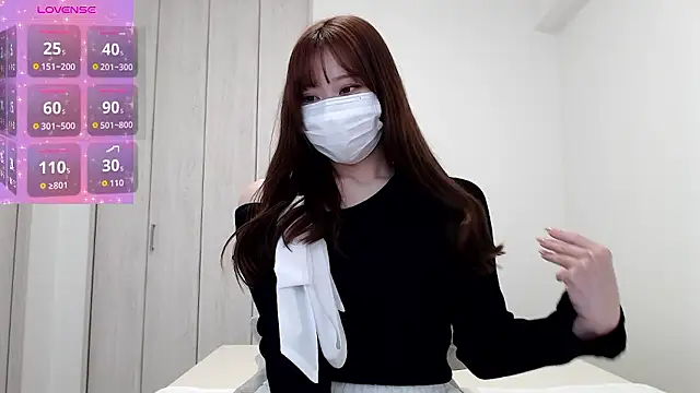 Snapshot of YURINA1230 chatting on 04-03-26, 06:00 YURINA1230 online show from 04-03-26, 06:00