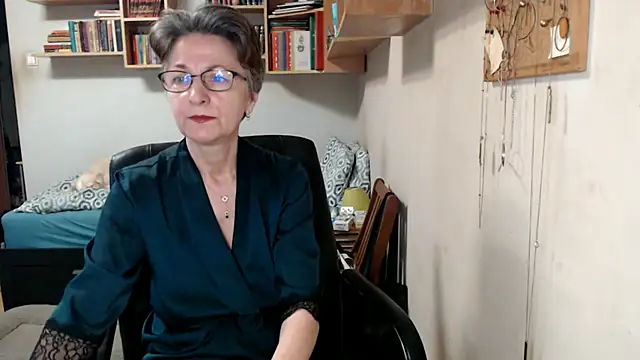 katemodel online show from 09-10-25, 06:46