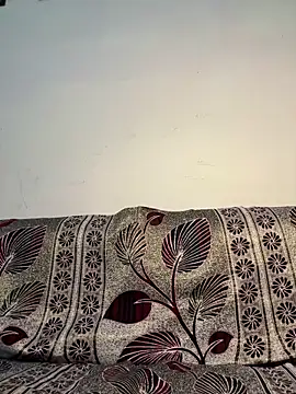 Snapshot of Roohbabe chatting on 03-07-26, 06:21 Roohbabe online show from 03-07-26, 06:21