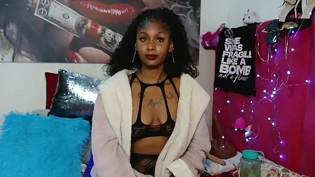 Moreish-06 online show from 04-24-26, 09:06