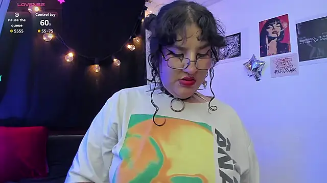 Snapshot of SamanthaGriim chatting on 03-10-26, 10:26 SamanthaGriim online show from 03-10-26, 10:26