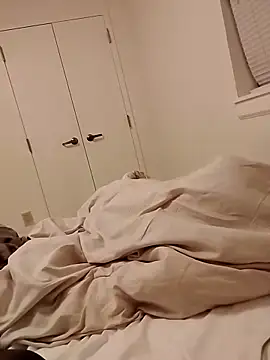 Snapshot of Droski21 chatting on 02-04-26, 06:30 Droski21 online show from 02-04-26, 06:30