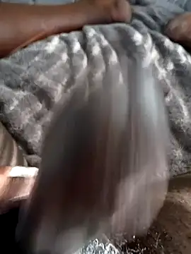 Snapshot of Droski21 chatting on 03-28-26, 02:05 Droski21 online show from 03-28-26, 02:05