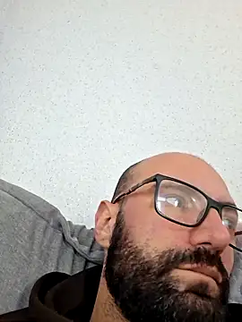 Robsonitj90 online show from 06-10-26, 02:49