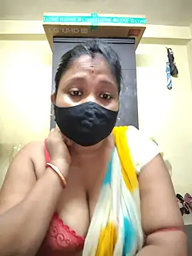 Snapshot of Curvy_Trisha chatting on 06-11-26, 05:05 Curvy Trisha online show from 06-11-26, 05:05