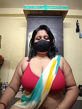 Snapshot of Curvy_Trisha chatting on 06-16-26, 03:25 Curvy Trisha online show from 06-16-26, 03:25
