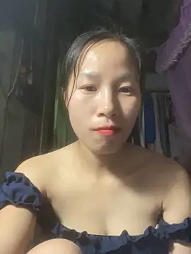 Snapshot of -Xenia_ chatting on 03-26-26, 03:39 -Xenia online show from 03-26-26, 03:39