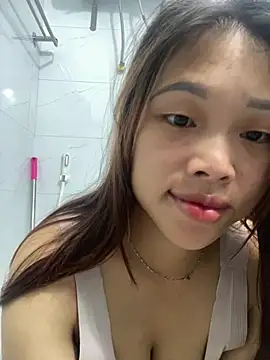 Emxinhka1 online show from 06-16-26, 11:51