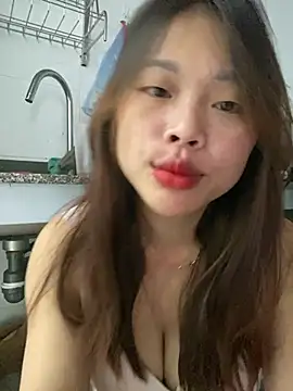 Emxinhka1 online show from 07-23-26, 04:54