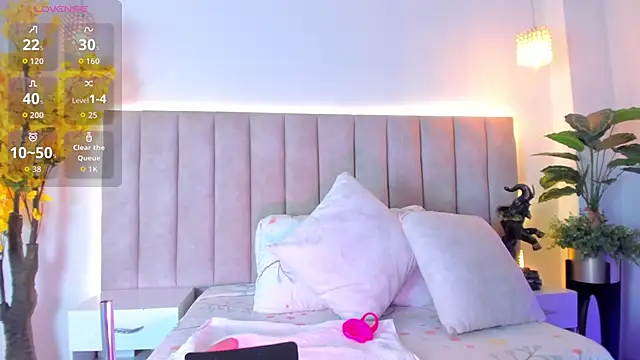 PixzyMartinez online show from 02-02-26, 01:21