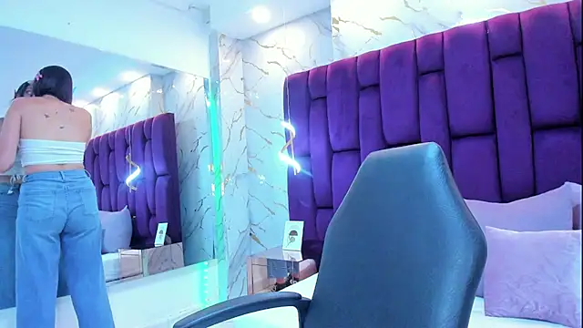 crystalstonee online show from 02-19-26, 09:00