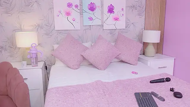 AlejandraMartinezz online show from 02-05-26, 12:54