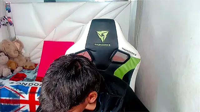 Liarr  online show from 04-27-26, 01:58