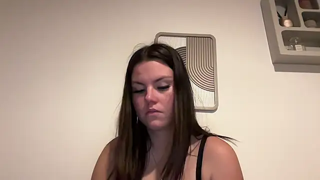 kiaraaaa75 online show from 02-02-26, 05:11