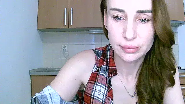 GlarysLoveressS online show from 03-19-26, 12:42