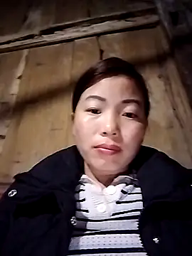 Snapshot of Ella-aa chatting on 02-08-26, 11:02 Ella-aa online show from 02-08-26, 11:02