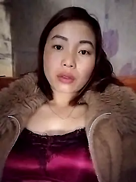 Snapshot of Ella-aa chatting on 03-08-26, 09:18 Ella-aa online show from 03-08-26, 09:18