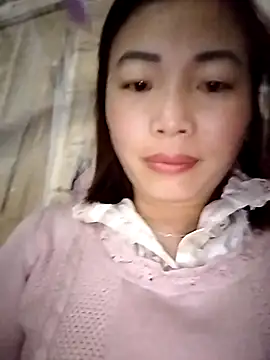 Snapshot of Ella-aa chatting on 03-12-26, 10:05 Ella-aa online show from 03-12-26, 10:05