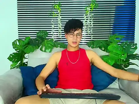 ThiiagoSaeenz online show from 03-01-26, 04:25