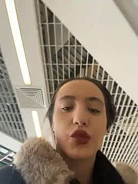 MiaTee online show from 02-14-26, 04:20