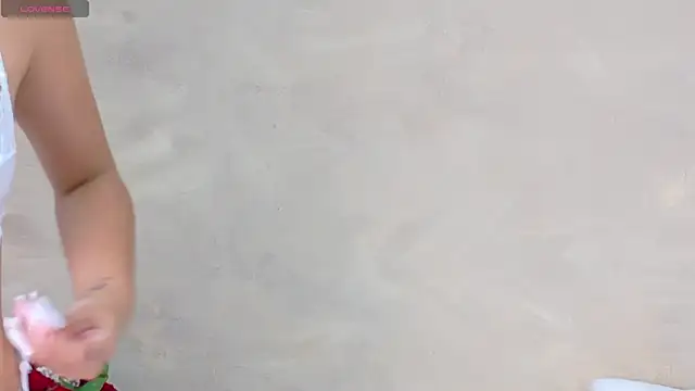 AndiVasquez online show from 04-08-26, 10:26