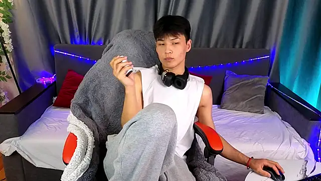 Snapshot of XanneLL chatting on 02-26-26, 06:40 XanneLL online show from 02-26-26, 06:40