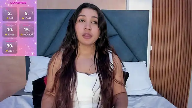 Victoria Rosee online show from 04-07-26, 01:55