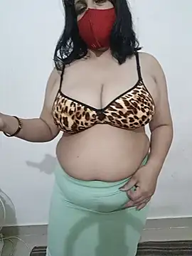 Snapshot of Ruby1hot2 chatting on 06-05-26, 06:42 Ruby1hot2 online show from 06-05-26, 06:42