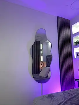 Snapshot of Fancy_Vixen chatting on 03-11-26, 03:45 Fancy Vixen online show from 03-11-26, 03:45