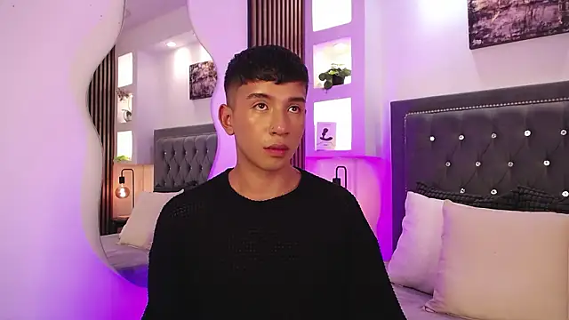 Snapshot of Fancy_Vixen chatting on 03-13-26, 04:41 Fancy Vixen online show from 03-13-26, 04:41