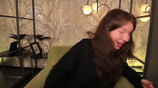 Luna Tide online show from 03-07-26, 02:58