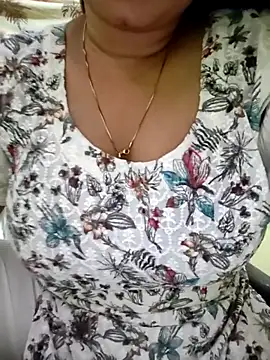 PARI51 online show from 06-19-26, 08:12