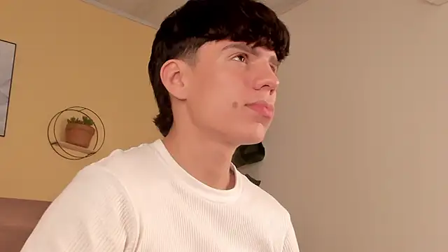 Snapshot of Angel_eros_ chatting on 02-22-26, 12:36 Angel eros online show from 02-22-26, 12:36