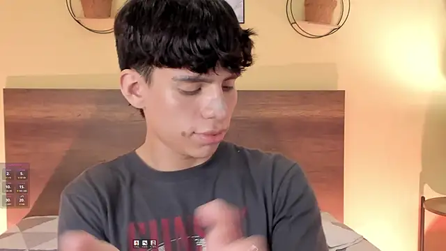 Snapshot of Angel_eros_ chatting on 03-06-26, 04:42 Angel eros online show from 03-06-26, 04:42