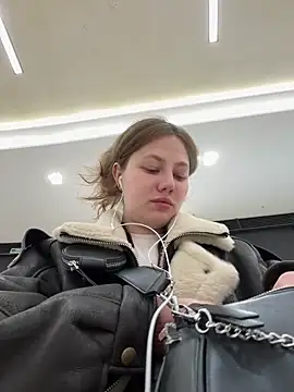 Snapshot of AsynaYuuki chatting on 03-06-26, 10:34 AsynaYuuki online show from 03-06-26, 10:34