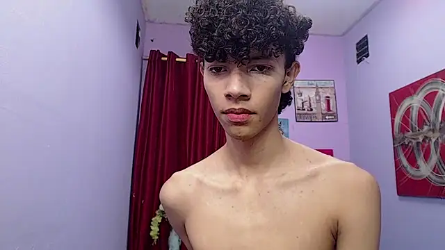 bigcock twinks online show from 04-28-26, 07:30