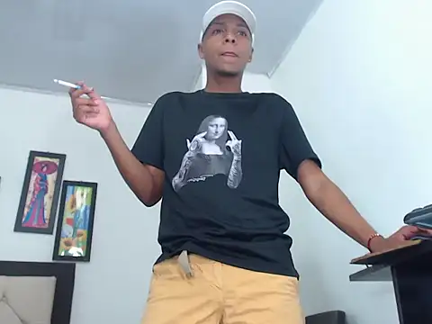 hotboyluxe online show from 02-06-26, 03:00