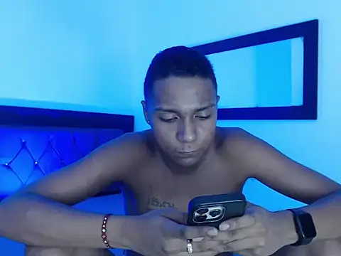 hotboyluxe online show from 04-30-26, 01:23