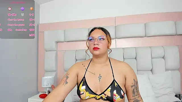 Snapshot of Laurent_glass chatting on 02-26-26, 12:48 Laurent glass online show from 02-26-26, 12:48