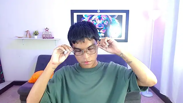 Maecum18 online show from 04-07-26, 08:42