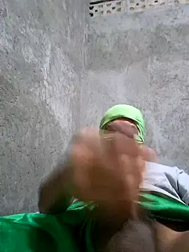 Snapshot of axxxelnoir chatting on 02-24-26, 04:49 axxxelnoir online show from 02-24-26, 04:49