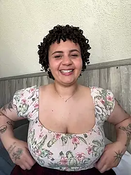 Snapshot of BabyChanntal chatting on 03-04-26, 01:28 BabyChanntal online show from 03-04-26, 01:28